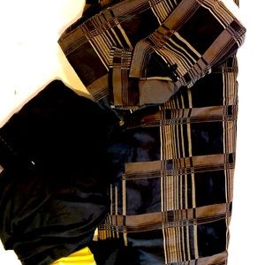 Queen duvet and skirt with sheets and pillowcases